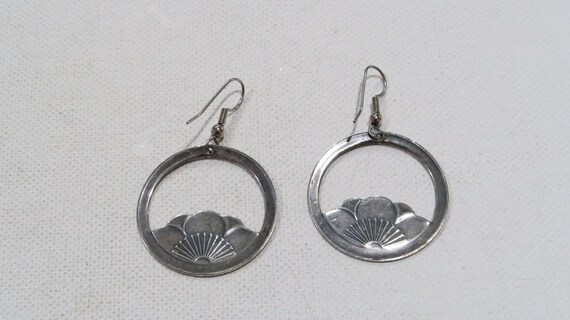 Vintage lotus flower silver earrings - image 4