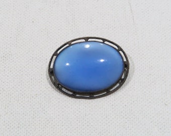 Vintage Art Deco-Arts & Crafts sterling silver blue chalcedony frosted glass brooch
