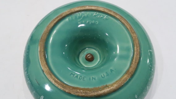 Vintage New Hyde Park Roseville Pottery No 1900 Interstate