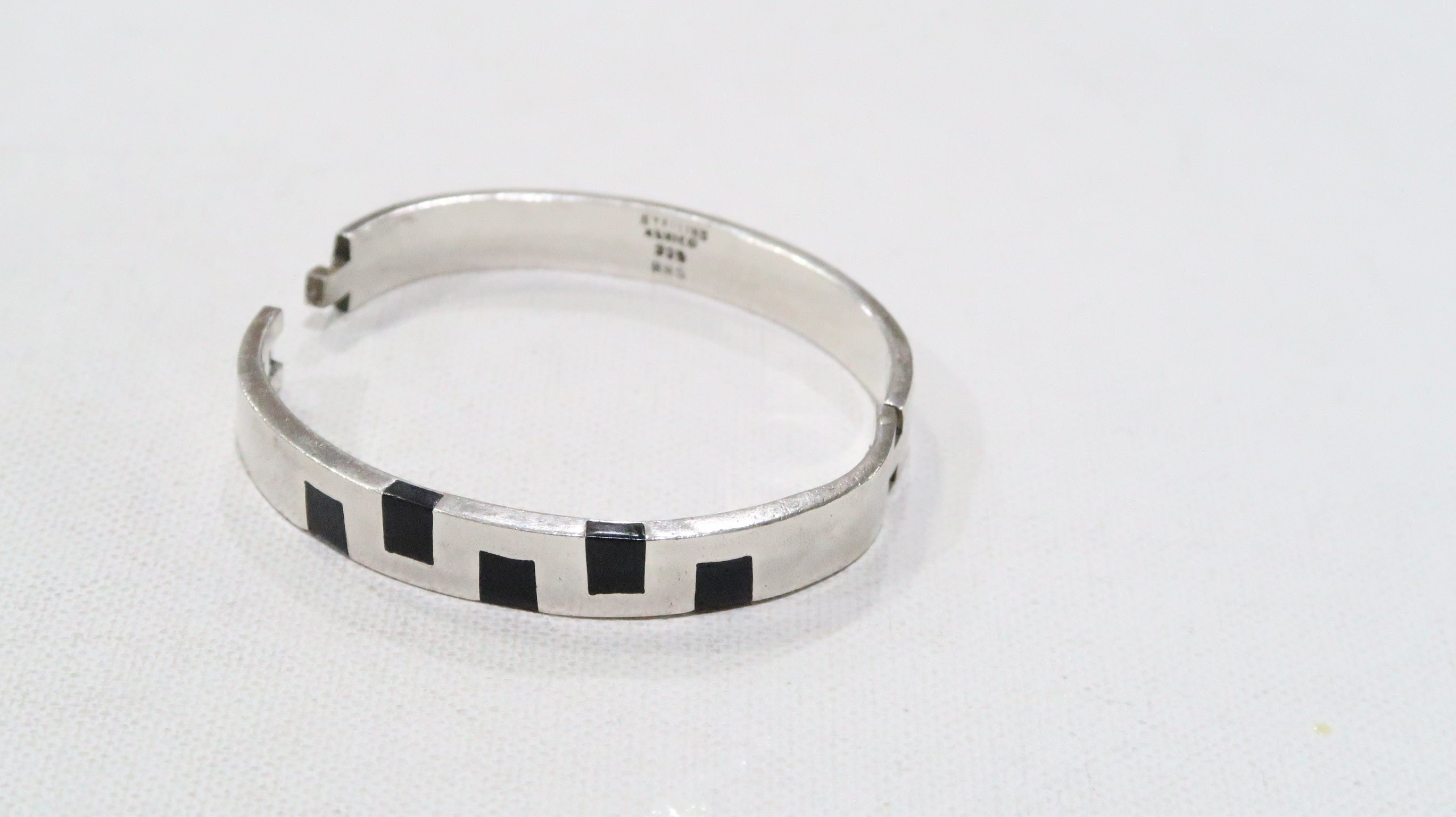 Vintage RNS Sterling Mexico 925 Black Onyx Solid Bangle Bracelet