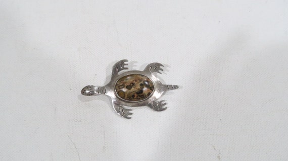 Sterling Mexico C11 jasper turtle brooch - image 2