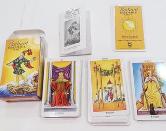 Tarot Radiant Rider-Waite, edición 2003, nuevo, de stock antiguo procedente de Nueva Orleans.