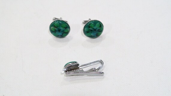 Vintage bright green cufflinks and tie clip - image 4