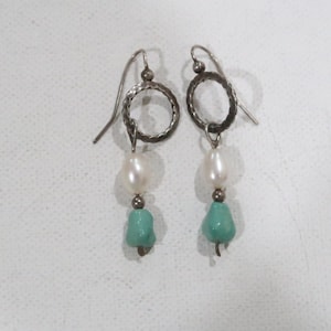 Beautiful vintage turquoise and pearl sterling earrings image 3