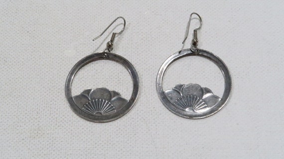 Vintage lotus flower silver earrings - image 5