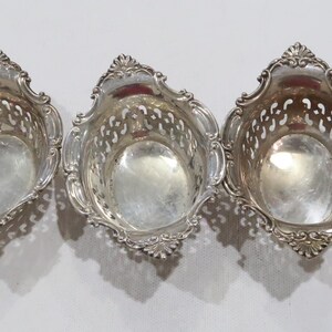Antique Gorham cromwell set of 5 nut/butter/trinket dishes w open lattice work