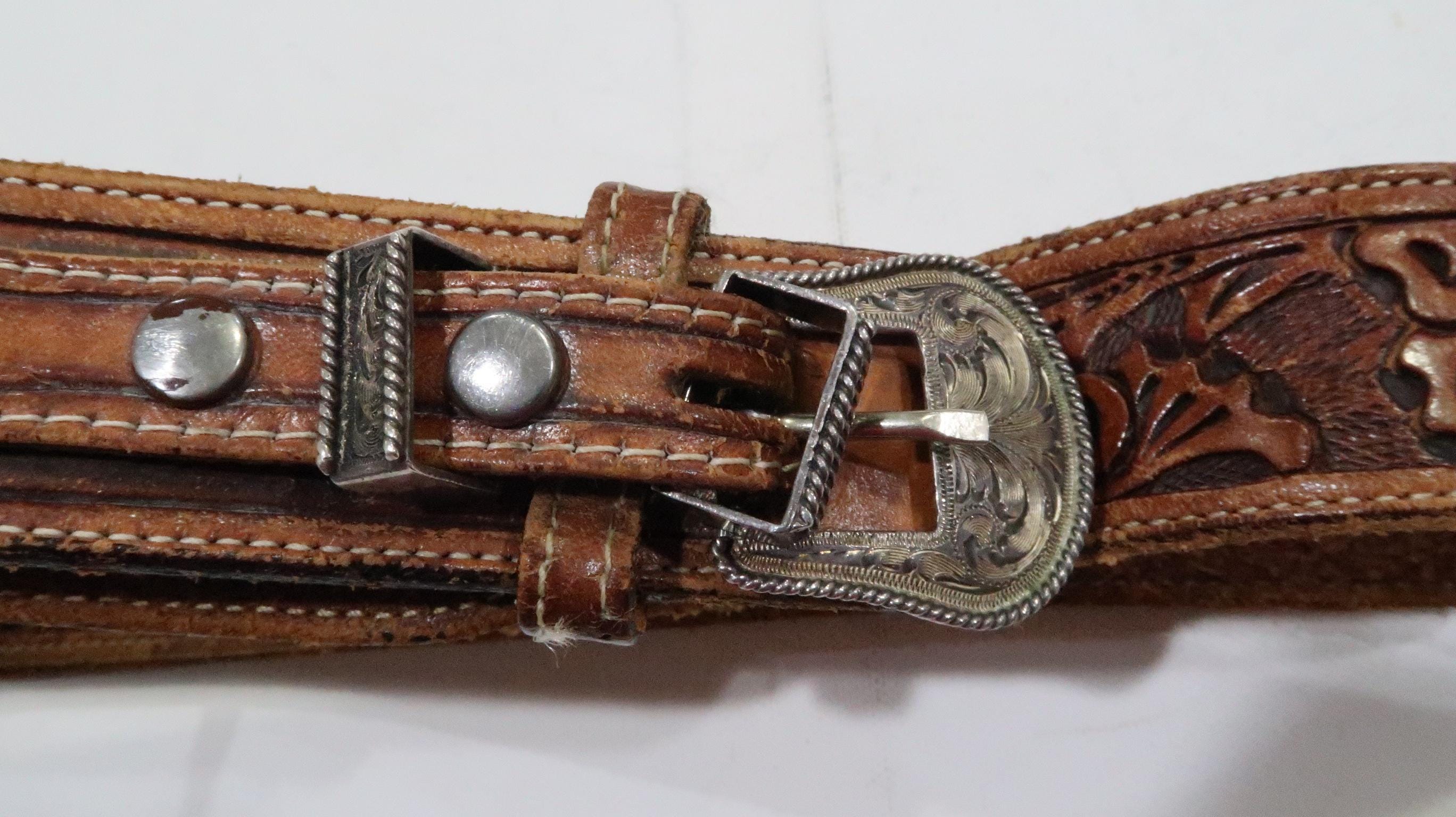 TEXICO HENCHO EN MEXICO 70S 80S HAMMERED BRASS BLACK ONYX SOUTHWESTERN BELT RESERVED for M. / Sterling Silver Black Onyx Concho Belt  main image 3