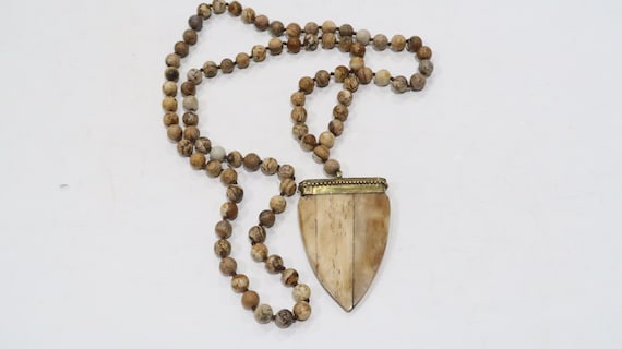 Knotted brown agate bead necklace with bone penda… - image 1