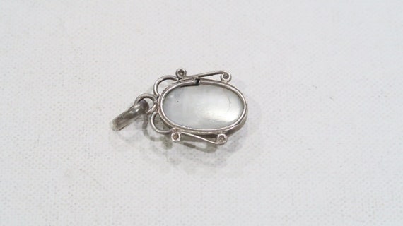 Beautiful sterling oval moonstone pendant - image 6