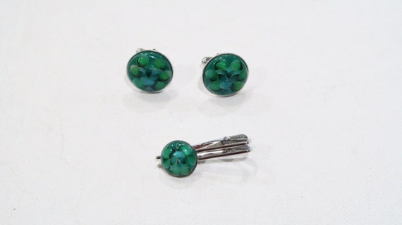 Vintage bright green cufflinks and tie clip - image 1