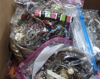 10 pound craft lot with beaded necklaces, bangles, some broken bits, wooden jewelry, black jewelry