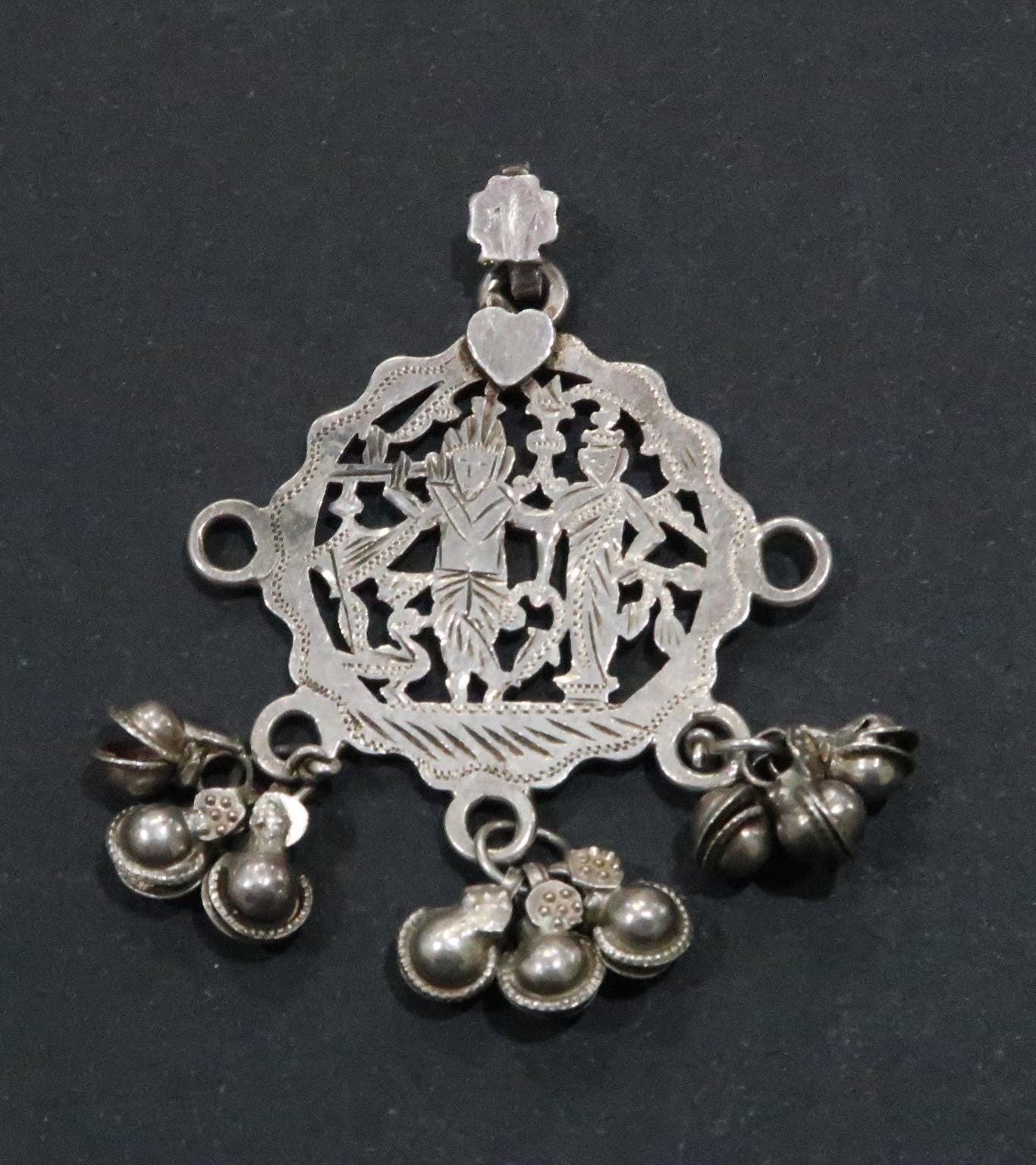 クリシュナ神とその仲間のラダを描いた美しいヴィンテージのインド製