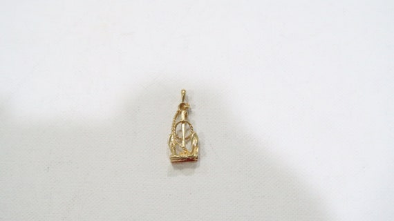 Very Detailed vintage anchor pendant - image 5