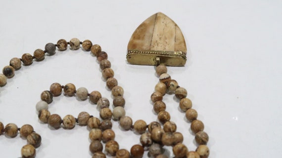 Knotted brown agate bead necklace with bone penda… - image 8