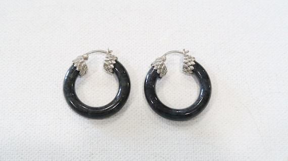 Black jade hoop earrings online