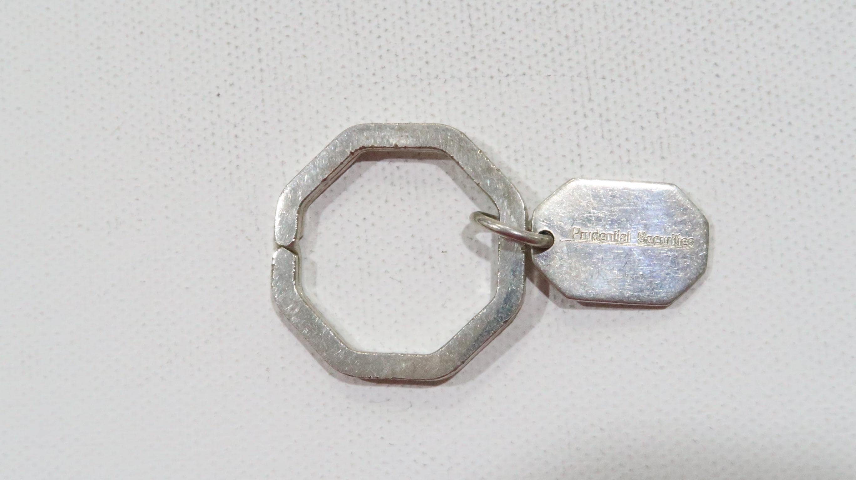 TIFFANY&Co.ティファニーキーホルダー 925オクタゴンキーリング Tiffany & Co Ocatagonal Keyring Engravable Keytag Key Chain 925 - Etsy