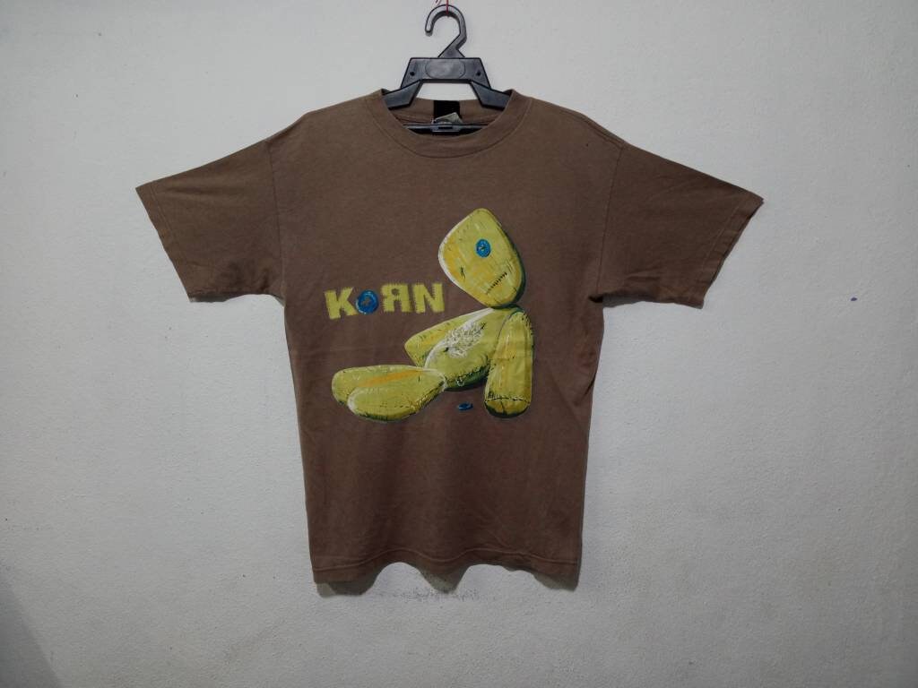 Vintage KORN Band Follow the Leader Brown Medium T Shirt Music 