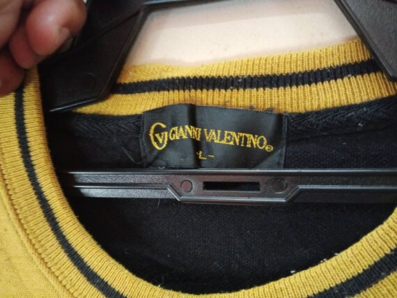 Vintage GIANNI VALENTINO Sweatshirt Large Gold Bl… - image 6