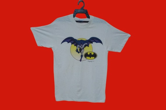 Batman White Adult Anime Moon T-shirt DC Batman White Adult Anime Moon T-shirt DC