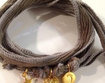 Silk wrap bracelet children-love Gold