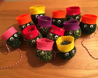 Cute Christmas Sprouts Pompom Garland