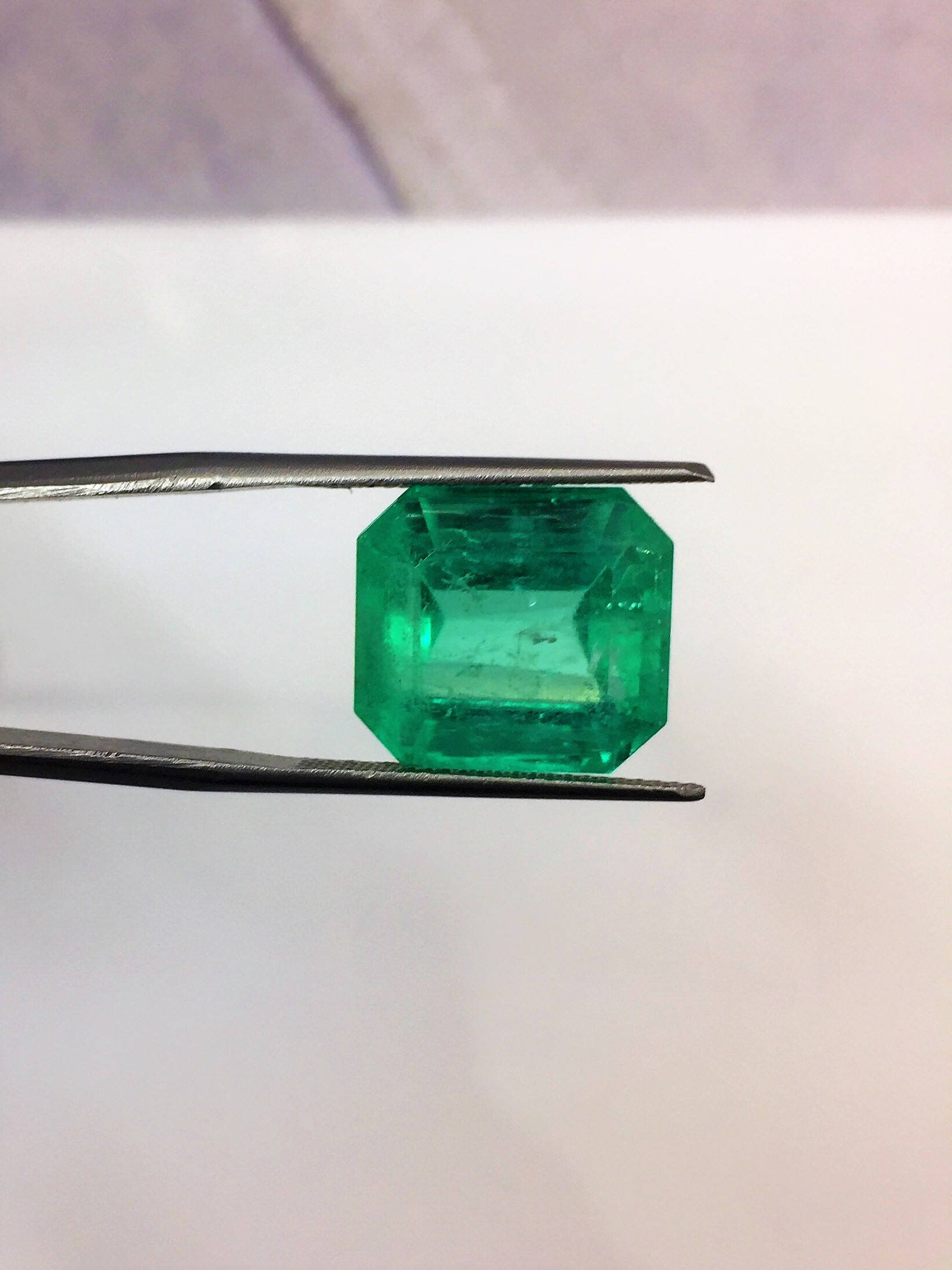 Whooping 13.97 Carat Dark Rich Green Color Top Luster AAA Fine Quality ...