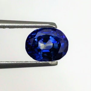 GUBELIN KASHMIR Blue Sapphire | 1.98 Carats Rich Royal Blue Color Sparky Luster AAA+++ Fine Quality Natural No Heat Kashmir Blue Sapphire.