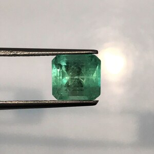On Sale COLOMBIAN EMERALD | 2.77 Carats Bright Green Color High Luster AAA+++ Fine Quality Natural Colombian Emerald,Loose Colombian Emerald