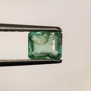 COLOMBIAN EMERALD | 1.05 Carat Rich Mint Green Color Sparky Luster AAA+++ Fine Quality Natural Colombian Emerald | Genuine Colombian Emerald