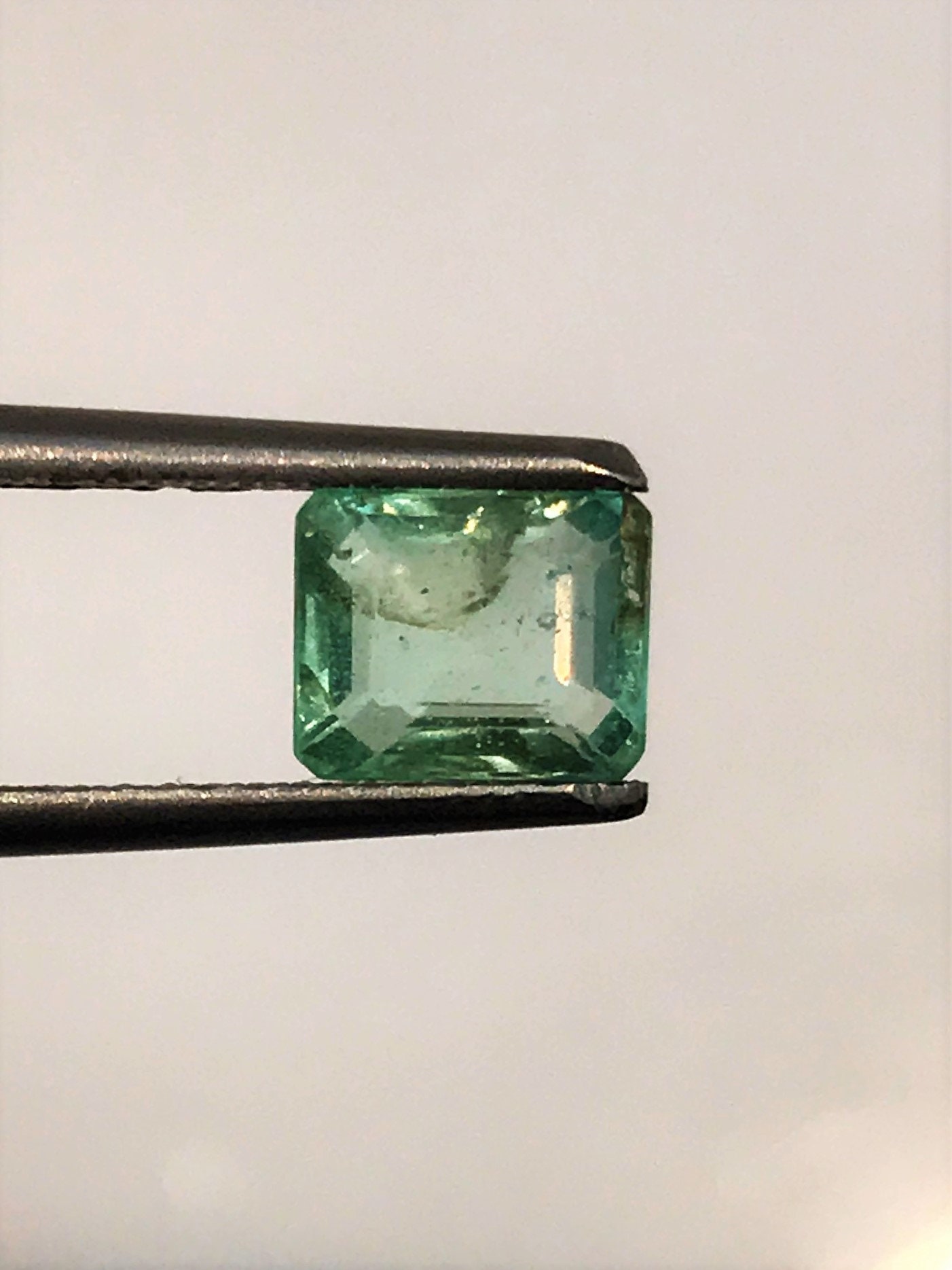 COLOMBIAN EMERALD | 1.05 Carat Rich Mint Green Color Sparky Luster AAA+++ Fine Quality Natural Colombian Emerald | Genuine Colombian Emerald