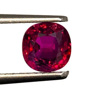 Natural MOZAMBIQUE RUBY | 1.23 Carats Rich Pigeon&#39;s Blood Red Color Sparky Luster AAA+++ Fine Quality Natural No Heat Mozambique Ruby.