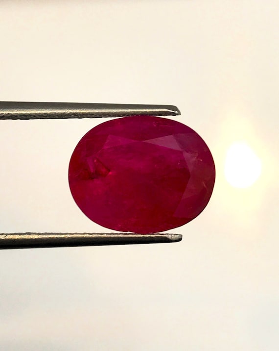 Natural BURMA RUBY | 5.83 Carats Rich Pigeon's Blood Red Color High Luster AAA+++ Fine Quality Natural No Heat Burma Ruby|Genuine Burma Ruby