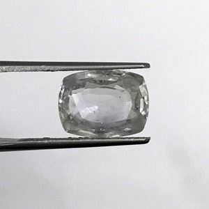 Natural WHITE SAPPHIRE | 7.90 Carats Bluish White Color Sparky Luster AAA+++ Fine Quality Natural No Heat White Sapphire | Genuine Sapphire.