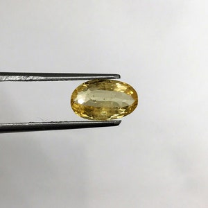 YELLOW SAPPHIRE | 2.34 Carats Golden Yellow Color High Luster AAA+++ Fine Quality Natural No Heat Yellow Sapphire | Genuine Yellow Sapphire.