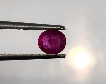 Natuurlijke BIRMAANSE RUBY | 0,57 karaat rijke rode kleur sprankelende glans AAA+++ fijne kwaliteit natuurlijke Birmese robijn zonder hitte | Echte Birmaanse robijn.