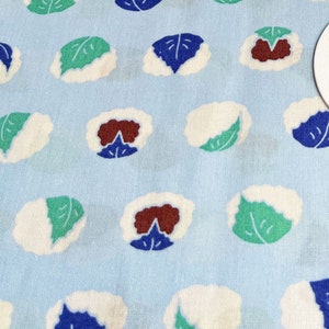1216# Wonder Gift Cute Rice Ball Wrapped in Perilla Leaf, Asian Shiso Onigiri Pattern Thin Cotton Fabric / 50cm x 110cm / Made in Japan / M1