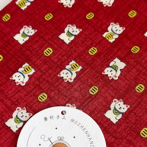 1240# Lockige Geld Katze, japanisch Winkende Katze Asia Geld Katze Maneki Neko Muster Dünner Baumwoll Stoff/ 45 cm x 110 cm/ Made in Japan/ M