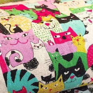 1015# Fun and Happy Big Cat Smiling Pet Animal Pattern Cotton Linen Fabric/ Cat Lover Fabric/Upholstery Fabric/50cm x 110cm/Made in Japan/M