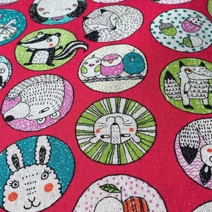 1017# Verspielte Süße Tiere Fuchs, Hund, Panda, Hase, Katze, Löwe, Bär, Elefant Muster Baumwolle Leinen Stoff / 50 cm x 110 cm/ Made in Japan