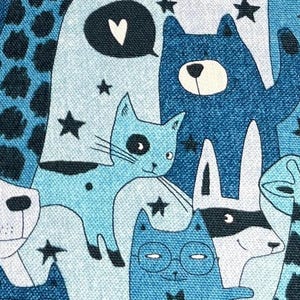 1201# Camouflage Style Zoo, Cat, Dog, Giraffe, Bear Pattern Cotton Fabric/ Patchwork Sewing Material/ 50cm x 110cm/ Made in Japan/ M3