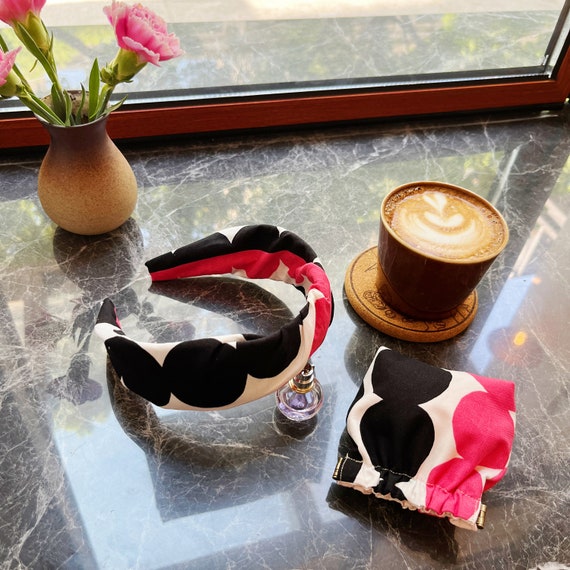 574# Handmade Small Stuff Pouch With Marimekko RÄSYMATTO Fabric 