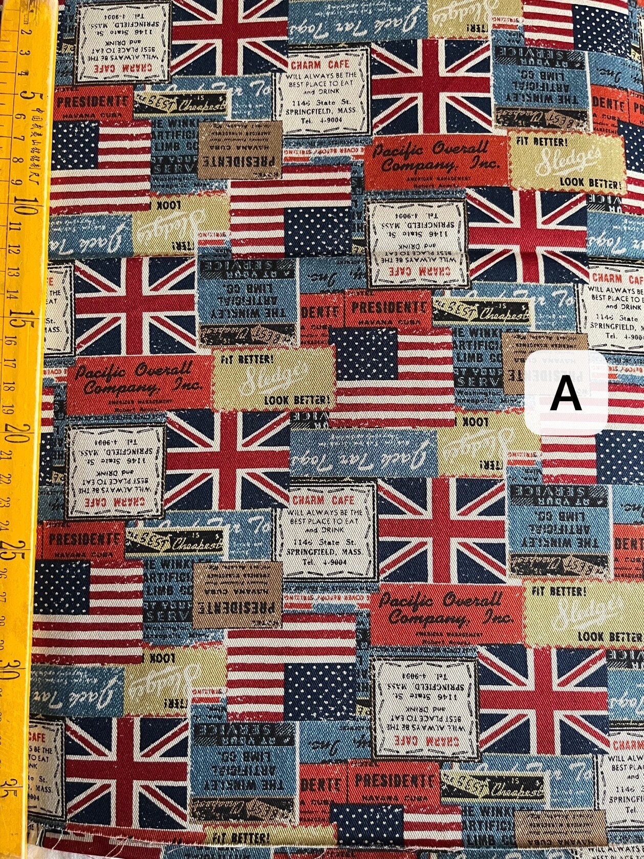 1032# レトロブルー、グレー、カラフルなイギリス、アメリカの国旗と