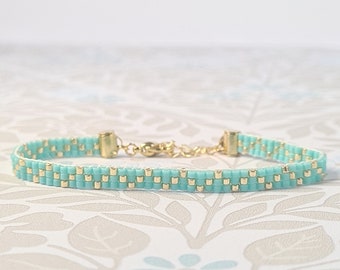 Handmade turquoise and gold beaded bracelet - Gold plated handcrafted delicate bracelet with gold accents