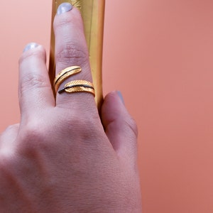 Feather Ring in Gold, Greek Style Ring, Hellenistic Age Ring, Leaf Ring, Adjustable, Feather Jewelry, Minimalist Ring, Gift For Her