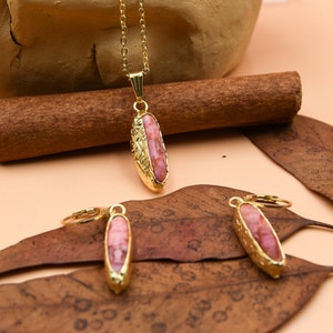 Pink Tourmaline Jewelry Set, Tourmaline Necklace, Tourmaline Earrings, Minimalist Gold Jewelry Set, Raw Gemstone Pendant, October Birthstone image 1