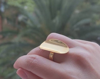 Gold Oval Ring(Adjustable), 22K Gold Filled Ring, Hammered Texture Ring,Minimalist Ring, Geometric Ring, Unique Gift For Her