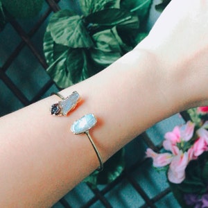 Gold Gemstone Cuff Bracelet,  Raw Citrine Stone, Amethyst Stone, Pearl Bracelet,Gemstone Jewelry, Gift For Her, Minimalist Bracelet
