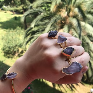 Gold Raw Amethyst Ring, Vertical Raw Amethyst Ring, Birthstone Jewelry, Gemstone Ring, February Birthstone, Natural Amethyst Jewelry, Gifts