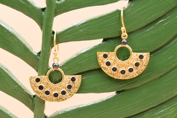 Gold Ard Deco Jewelry Set, Unique Necklace and Earrings, Minimalist Necklace, Dangle Drop Earrings, Lightweight Earrings, Valentines gifts