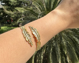 Hellenistic Bracelet, Ancient Greek Bracelet, Grecian Feather bracelet, Gold Wrap Arm Cuff, Bridal Jewelry, Nature Inspired Boho Gold Cuff